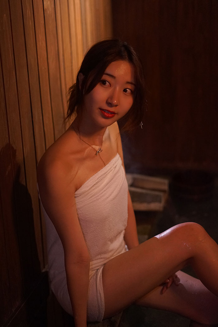 浴巾的裹法，浴巾掉了，洗澡浴巾