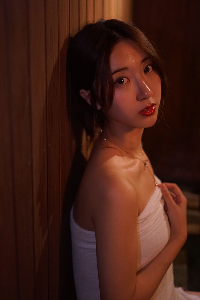 浴巾的裹法，浴巾掉了，洗澡浴巾