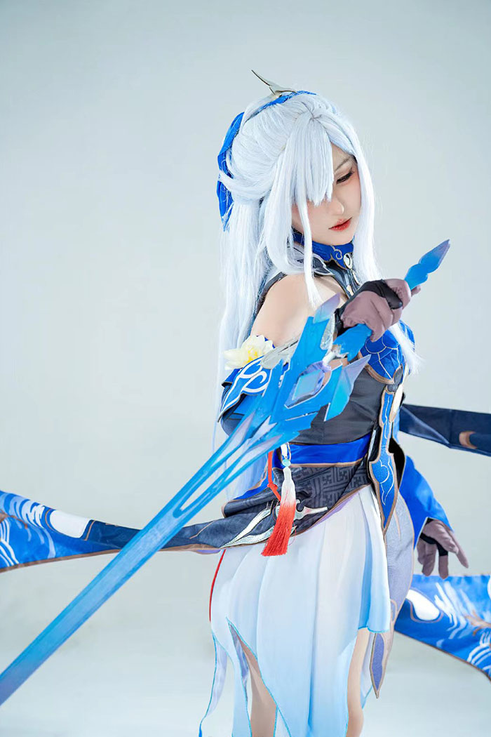 [cosplay]崩坏 星穹铁道镜流，以月色为剑