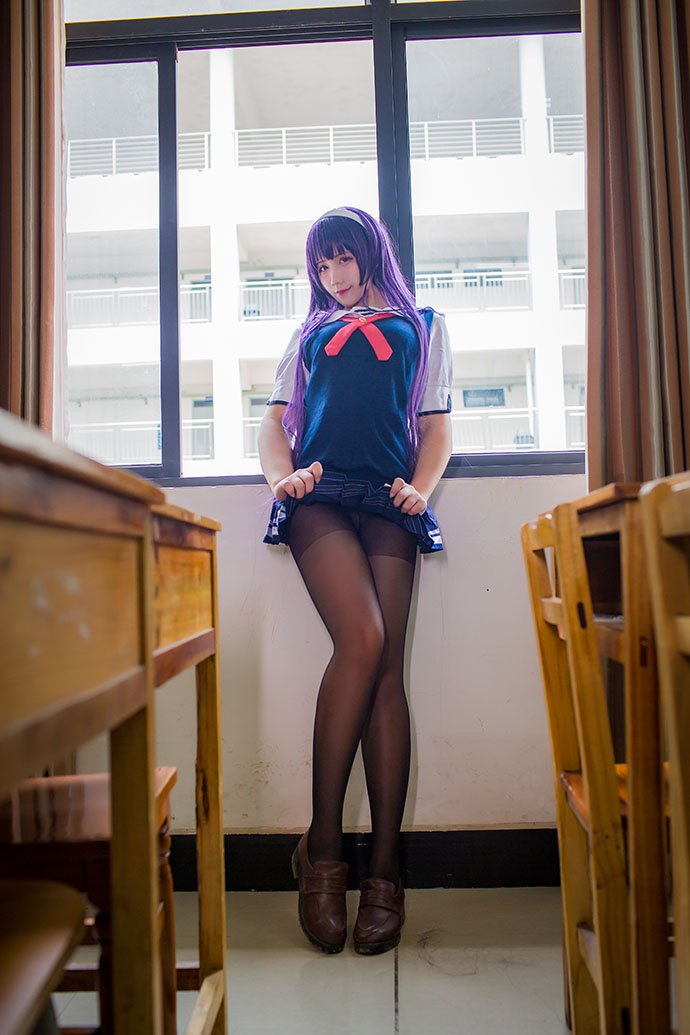 九曲jean cos路人女主的霞之丘诗羽,紫发的校服装扮极具辨识性 九曲jean cos路人女主的霞之丘诗羽,紫发的校服装扮极具辨识性