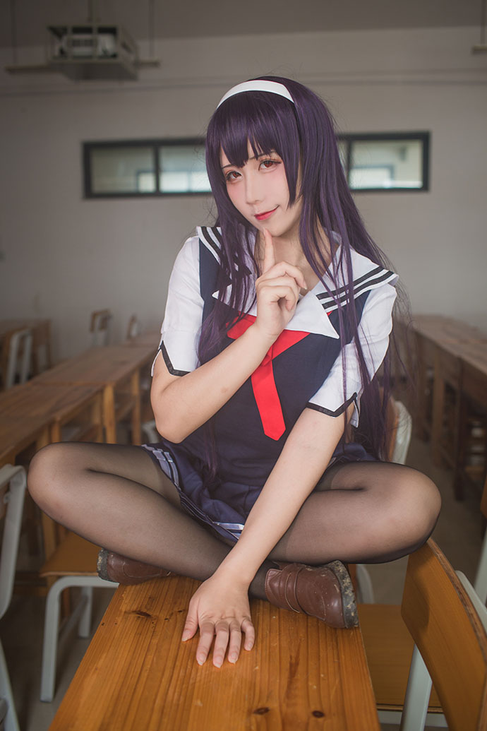 九曲jean cos路人女主的霞之丘诗羽,紫发的校服装扮极具辨识性 九曲jean cos路人女主的霞之丘诗羽,紫发的校服装扮极具辨识性