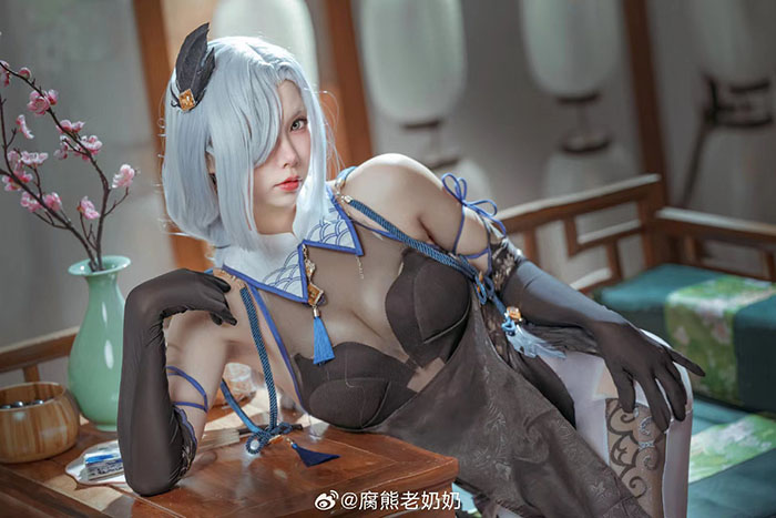 腐熊老奶奶《原神》申鹤Cosplay写真,眼神清澈飘飘仙气~ 腐熊老奶奶《原神》申鹤Cosplay写真,眼神清澈飘飘仙气~
