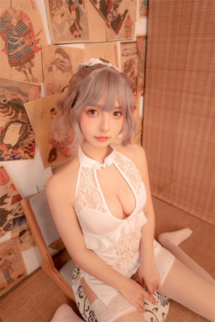 神楽坂真冬白色短裙cosplay美图 cos写真套图合集,优质博主~ 神楽坂真冬白色短裙cosplay美图 cos写真套图合集,优质博主~