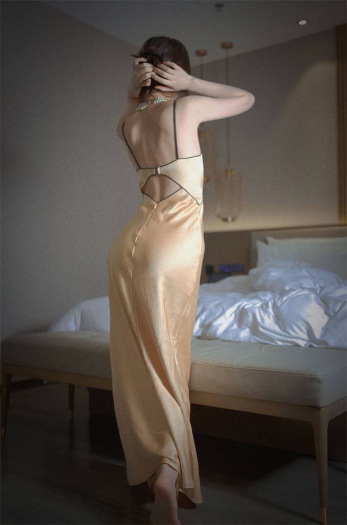 禅院熏金色礼服脚链cos合集 独树一帜的COSER~ 禅院熏金色礼服脚链cos合集 独树一帜的COSER~