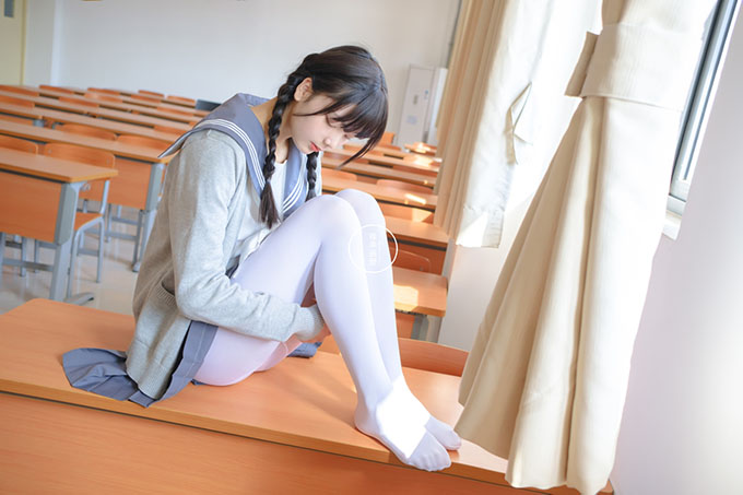 [清纯系列]稚乖画册介绍，精美Coser写真作品赏析