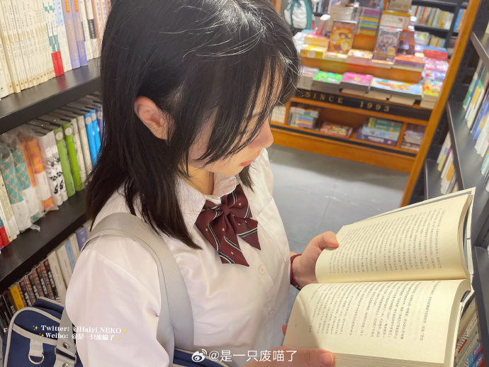 是一只废喵了:个人资料,coser精美图片,自娱自乐的猫系小姐姐~ 是一只废喵了:个人资料,coser精美图片,自娱自乐的猫系小姐姐~