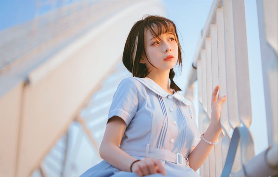 清青琴玖COS微风晚霞写真作品，水灵灵娇小可爱小姐姐~