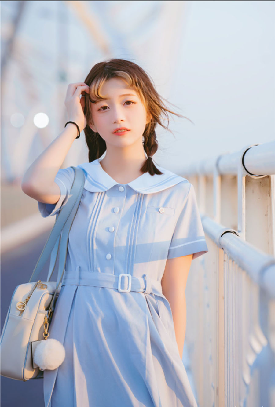 清青琴玖COS微风晚霞写真作品，水灵灵娇小可爱小姐姐~