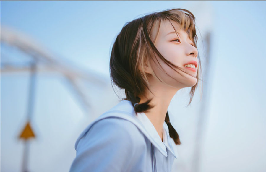 清青琴玖COS微风晚霞写真作品，水灵灵娇小可爱小姐姐~