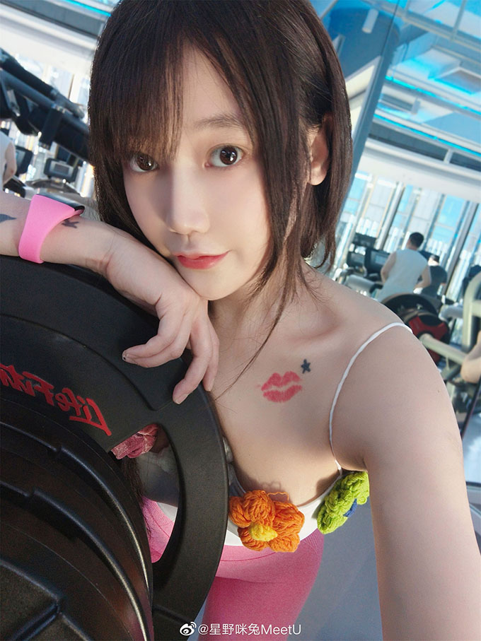 星野咪兔meetU写真定制:长腿诱惑,模特到COS,颜值与身材并存! 星野咪兔meetU写真定制:长腿诱惑,模特到COS,颜值与身材并存!