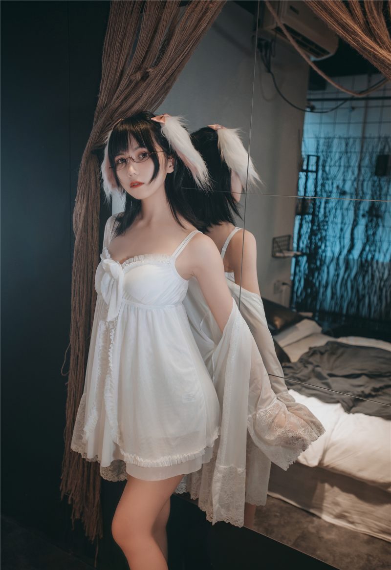 枸名【逐月su】cosplay图片欣赏， 超清美图COS图集,一位来自广州的网络红人和coser~