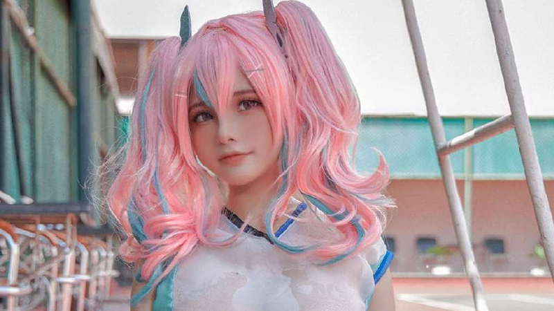 越南网红@azami碧蓝航线 cos 作品 | Azami cos 布莱默顿