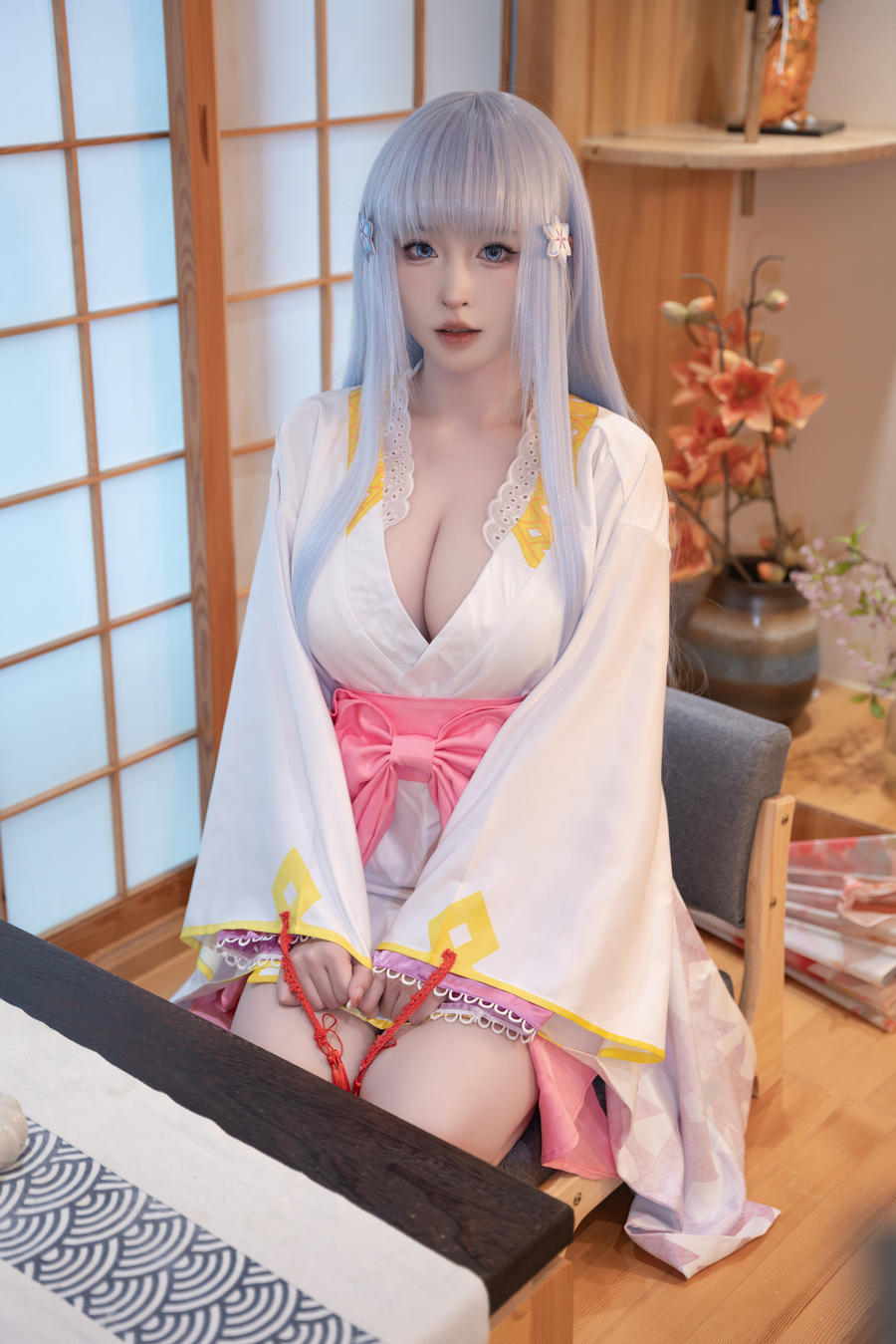 清水由乃COS美少女万华镜雪女原服：冰雪中绽放的绝美幻想