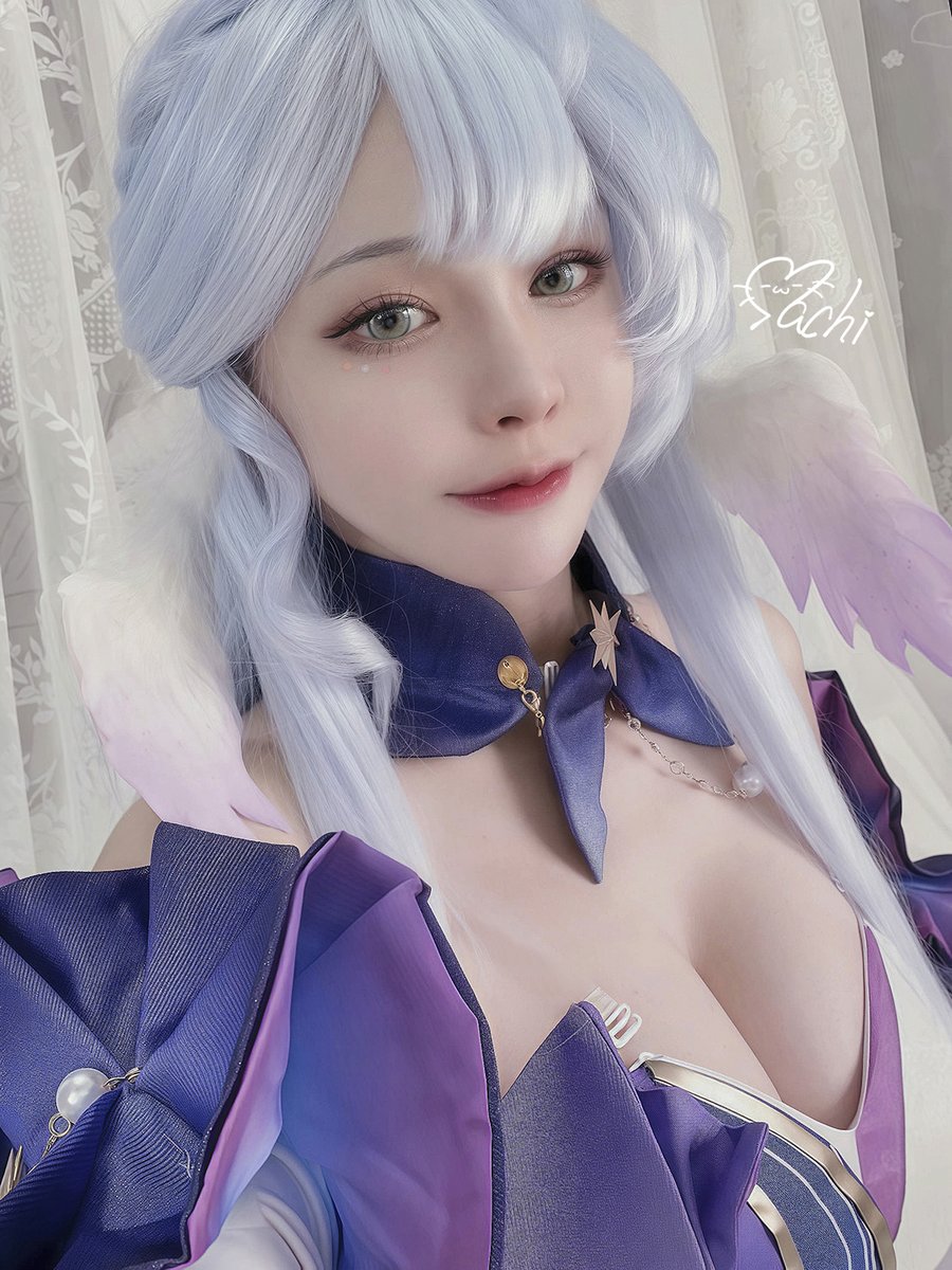 Machi马吉coser知更鸟写真图片,还原天使羽翼之美 Machi马吉coser知更鸟写真图片,还原天使羽翼之美
