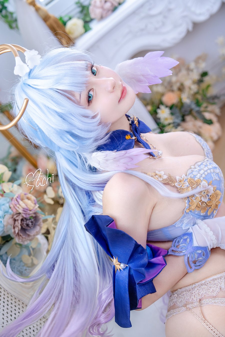 Machi马吉coser知更鸟写真图片,还原天使羽翼之美 Machi马吉coser知更鸟写真图片,还原天使羽翼之美