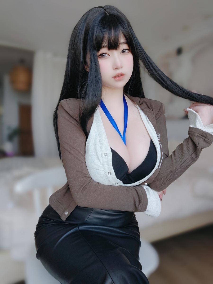 女主Kcos上司的秘密图片,职场OL风人设图集赏析 女主Kcos上司的秘密图片,职场OL风人设图集赏析