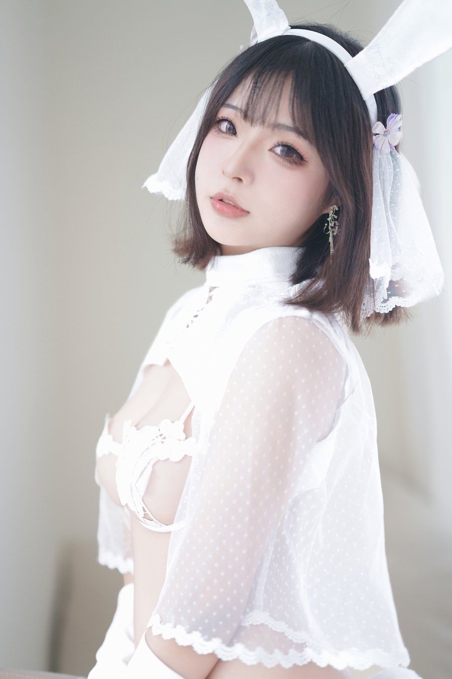 yuuhui玉汇扮演雪兔 清纯Cos写真精选