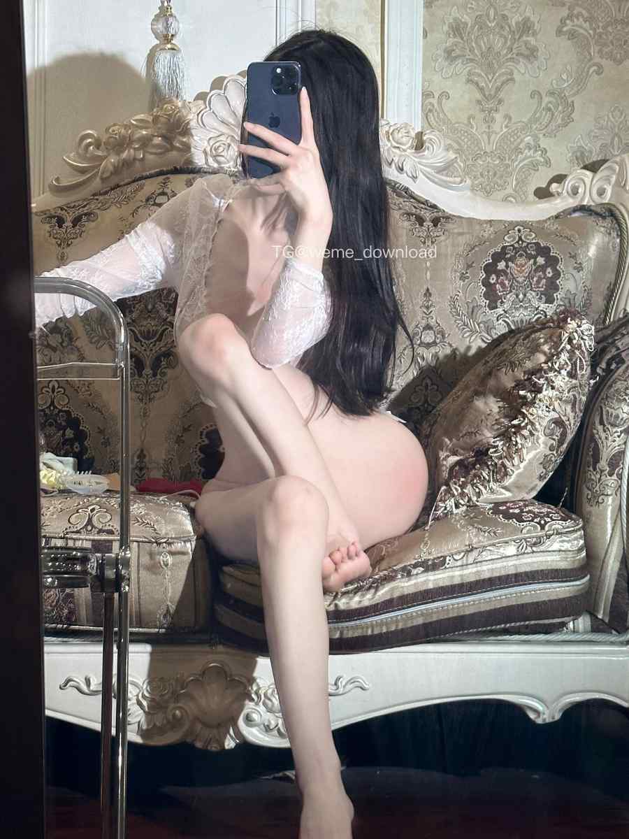 小师妹古风写真赏析:清雅汉服造型与温柔气质图集 小师妹- 微密圈写真视频合集