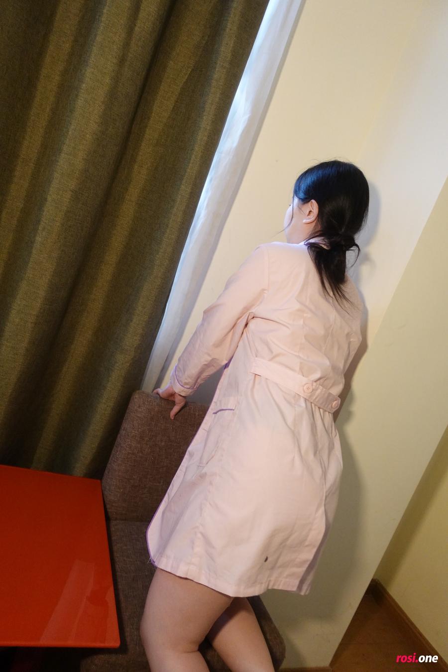 ROSI写真- 写真图片合集:清冷系少女白裙森系氛围赏析 ROSI写真- 写真图片合集