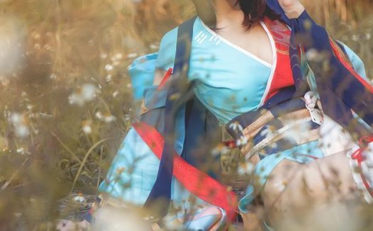 阴阳师手游：夏日祭烟烟罗COS，可爱又带着点知性美很赞！