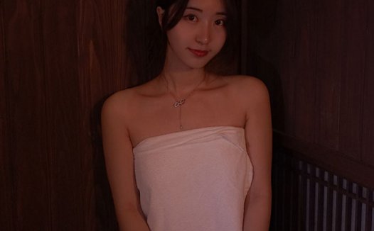 浴巾的裹法，浴巾掉了，洗澡浴巾