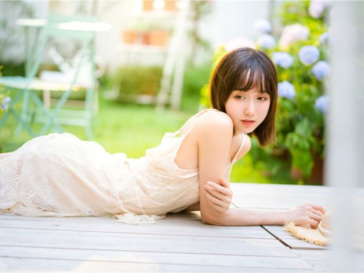 木绵绵OwO-湿润微风夏日连衣裙，国内知名高颜Coser...