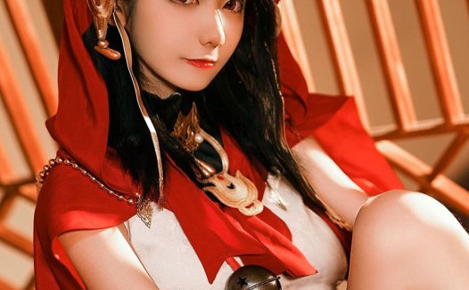 南桃momoko：明教女图集，美貌与智慧并存的著名动漫博主！