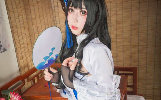 小酥酱 COS《永劫无间》丨95式-玉玲珑：旗袍+95，贤淑姐姐登场！