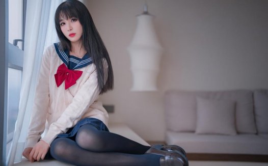 轩萧学姐完美演绎厚裤袜JK，展现青春与时尚的迷人魅力
