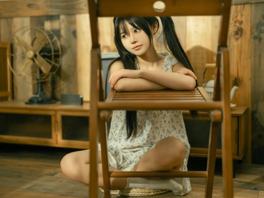 rua阮阮cos小翠花，灵动俏皮的古风美少女再现